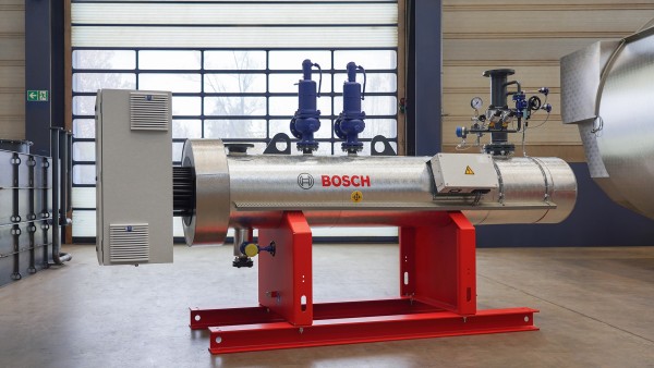 Bosch Industrial Heat präsentiert auf dem Messestand C60 in Halle 12 live den neuen Elektrokessel ELHB. Der ELHB erzeugt Heizwärme und Heißwasser im Leistungsbereich von 250 bis 5.500 Kilowatt.