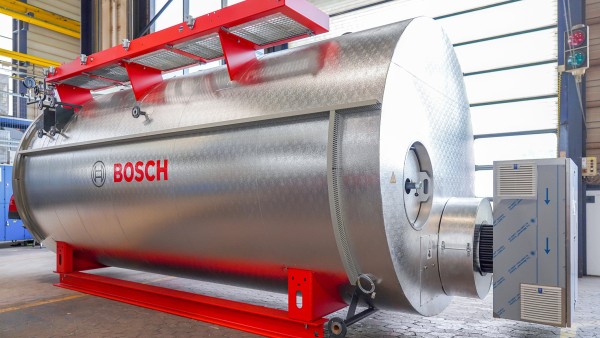 Hybridkessel im Bosch-Werk kurz vor der Auslieferung