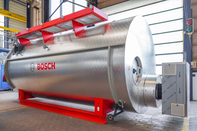 Hybridkessel im Bosch-Werk kurz vor der Auslieferung