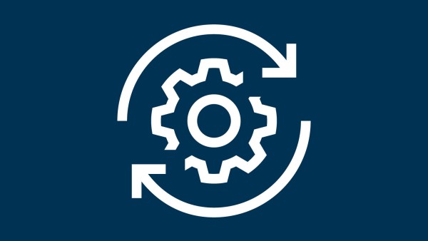 Icon: Gear with an arrow for plant modernisation