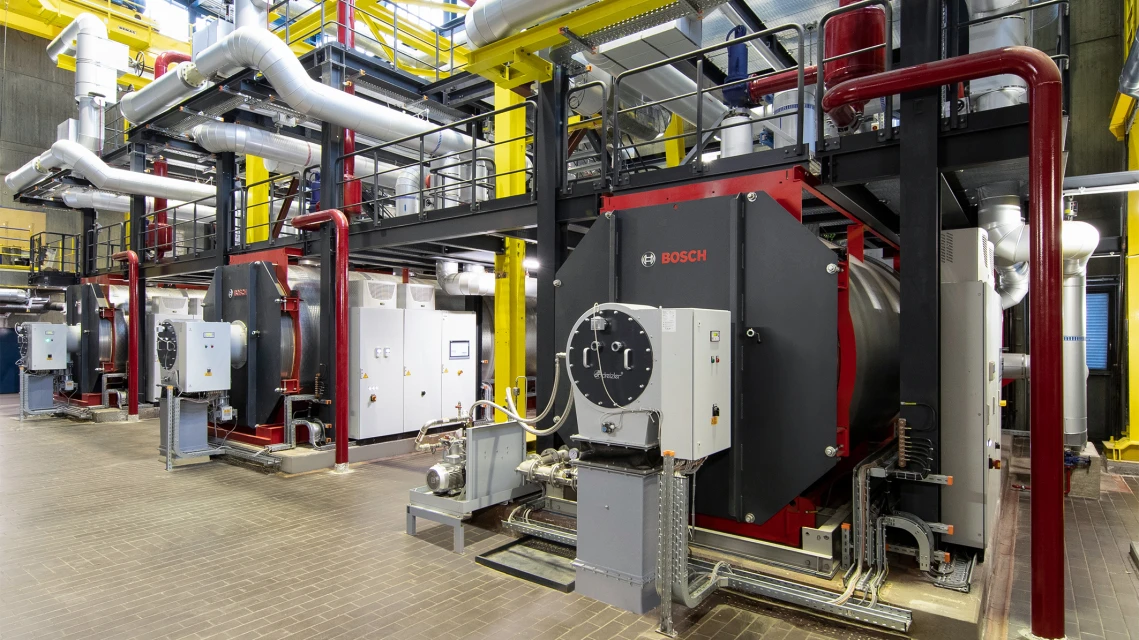 The new UT-M Bosch hot water boiler system series in the heating plant of RWTH Aachen University.
