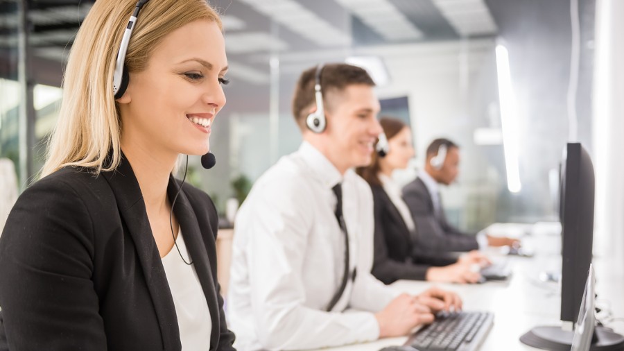 الخط الساخن على مدار 24 ساعة