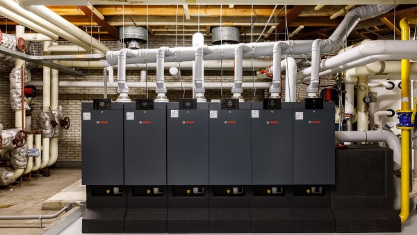 Condens 7000 WP in cascade Loenermark Amsterdam